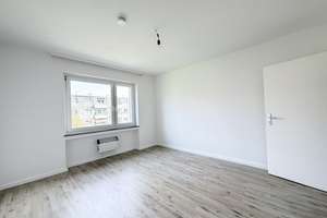 **Aber bitte mit Stil** – Wiesbadener Str. 56, 47138 Obermeiderich, Duisburg – Vorschaubild 3