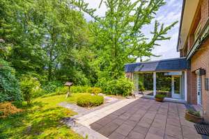Zeitloser Bungalow auf idyllischem Grundstück mit Doppelgarage – Die vollständige Adresse der Immobilie erhältst du vom Anbieter., 51381 Lützenkirchen, Leverkusen – Vorschaubild 9