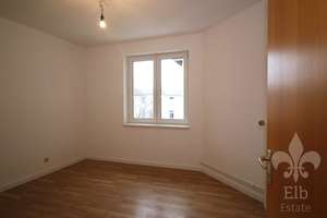 Helle und geräumige 3 Zimmer-Dachgeschosswohnung mit Einbauküche und Wanne in Stadtfeld-Ost – 39108 Stadtfeld Ost, Magdeburg – Vorschaubild 13