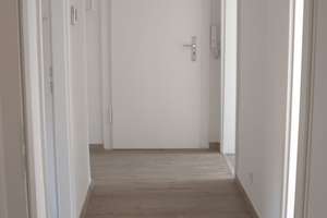 3-Zimmer-Wohnung in Hannover nach Kernsanierung Provifrei – 30519 Mittelfeld, Hannover – Vorschaubild 2