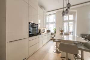 LUXUS Kernsanierte 2 Zimmerwohnung mit Balkon. Nur wenige Minuten zum KuDamm – Gervinusstraße 19a, 10629 Charlottenburg, Berlin – Vorschaubild 12
