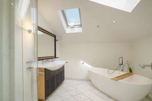 Property thumbnail 12