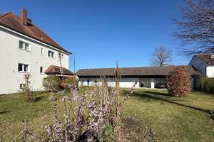 „Seltene Gelegenheit in zentraler Lage! EFH mit großem Grundstück und vielseitigem Potenzial“ – Die vollständige Adresse der Immobilie erhältst du vom Anbieter., 91325 Adelsdorf – Vorschaubild 2