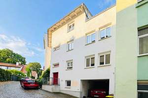 Halle-Giebichenstein: Reihenmittelhaus mit 4 Terrassen, Garten, Garage und Einbauküche – Steiler Berg 11a, 6114 Giebichenstein, Halle (Saale) – Vorschaubild 2