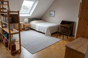 Lichtdurchflutete Dachgeschosswohnung mit Charme & Balkon in Spielstraße in Innenstadtnähe – Waterloostr. 5, 65195 Westend / Bleichstraße, Wiesbaden – Vorschaubild 5