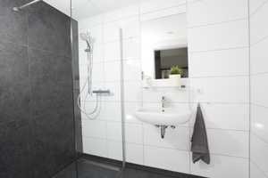 Geschmackvoll und modern möbliertes, voll-ausgestattetes Apartment im Zentrum von S-Vaihingen! – Seerosenstraße 1, 70563 Stuttgart – Vorschaubild 8