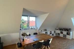 Schwabing, schöne DG-WHG/Lift, neu saniert, 2 Min. z. Englischen Garten, bis 4 m hohe Decken, ruhig – Stengelstraße 19, 80805 Münchner Freiheit, München – Vorschaubild 25