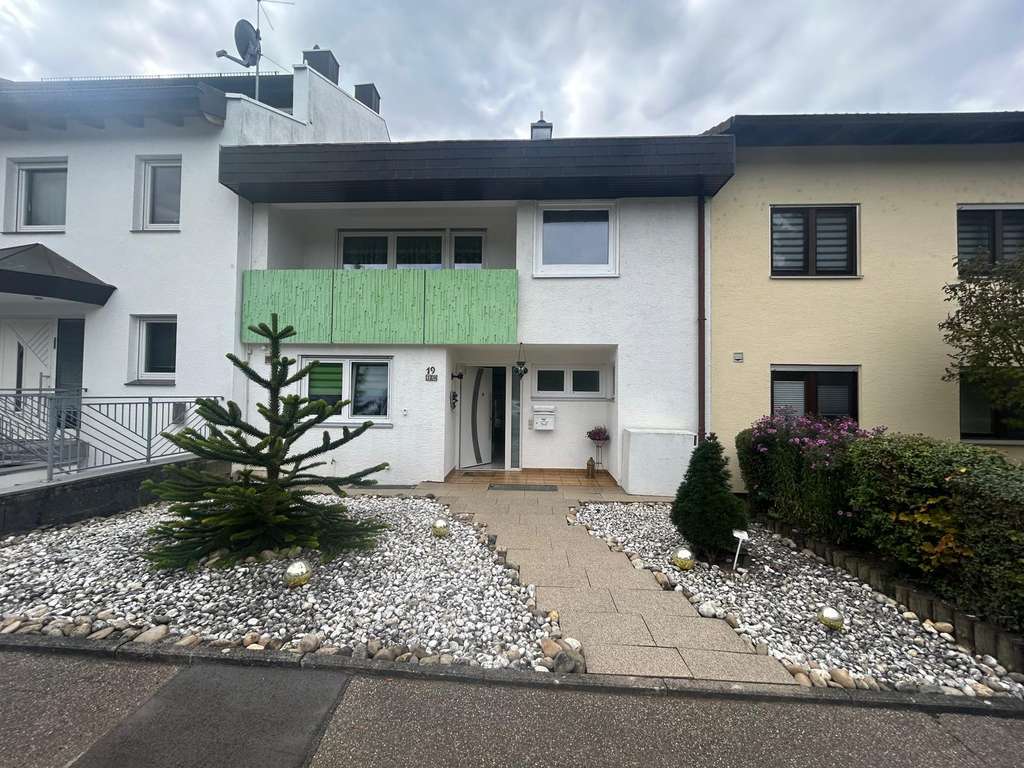 Immobilie in Talheim - Elegantes Raumwunder in Talheim mit 6 Zimmern, Garage und traumhafter Lage (ohne Makler) - Bild 3