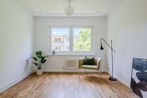 Helle Wohnung, Stuck, 5 J. Garantie – ohne Provision – Bruchwitzstraße 14b, 12247 Lankwitz, Berlin – Vorschaubild 2