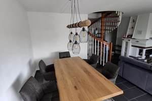 Helle zwei-stöckige Wohnung in Meiderich Mitte