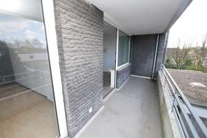 Teilrenovierte helle, geräumige 3,5-Zimmer-Wohnung mit Balkon und Aufzug - Ihr neues zu Hause Buer – Goldbergstr. 84c, 45894 Buer, Gelsenkirchen – Vorschaubild 4