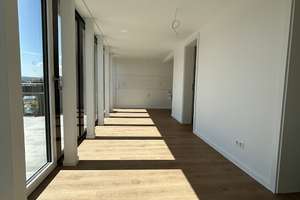 ** Traumwohnung mit sensationeller Dachterrasse! Ideal für 2-3 Personen! ** – Tunzhofer Str. 12, 70191 Heilbronner Straße, Stuttgart – Vorschaubild 6
