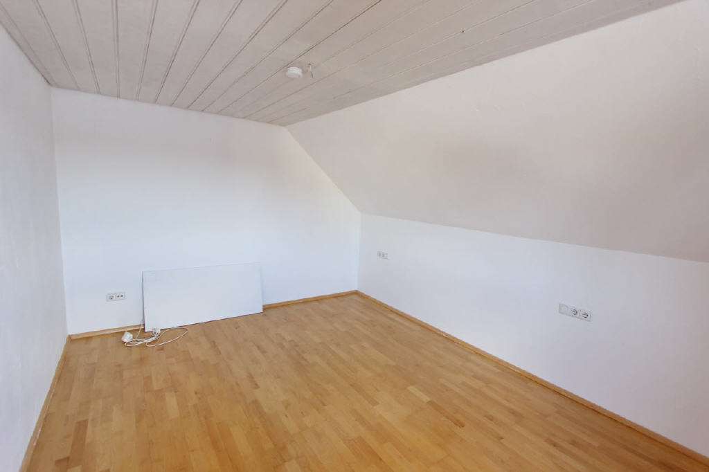 Immobilie in Wangen im Allgäu - Sofort beziehbare, helle Dachgeschoss-Wohnung in Lauflage zur Altstadt - Bild 3