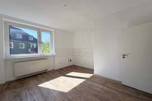 „Ihr Rückzugsort mit Stil und Klarheit“ – Isenbergstraße 1, 45128 Südviertel, Essen – Vorschaubild 5