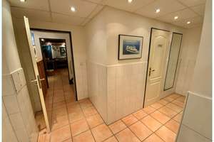 TOPZUSTAND Bj 2003: Exklusive Haushälfte unter Reet in reizvoller Lage mit direktem Blick zum Deich! – Die vollständige Adresse der Immobilie erhältst du vom Anbieter., 25813 Husum – Vorschaubild 18
