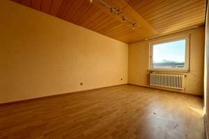 Solides Reihenmittelhaus im Dornröschenschlaf für Familien mit handwerklichem Geschick zu verkaufen! – Die vollständige Adresse der Immobilie erhältst du vom Anbieter., 24149 Neumühlen-Dietrichsdorf, Kiel – Vorschaubild 12