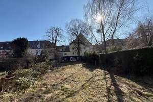 großzügige Doppelhaushälfte im Grunewald, mit Ausbaupotential – Die vollständige Adresse der Immobilie erhältst du vom Anbieter., 14055 Westend, Berlin – Vorschaubild 1