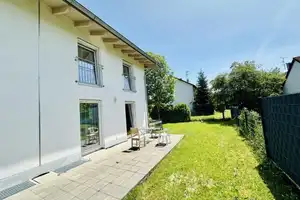 HELL - GEPFLEGT - RUHIGE LAGE - Doppelhaushälfte mit Garage in Peiting – Weilheim-Schongau (Kreis) – Vorschaubild 8