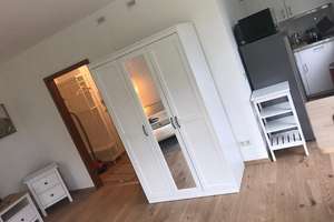 Ruhig, hell, möbliert - Apartment mit Balkon und Top-Anbindung zwischen Adlershof und Flughafen BER – Die vollständige Adresse der Immobilie erhältst du vom Anbieter., 12524 Altglienicke, Berlin – Vorschaubild 7