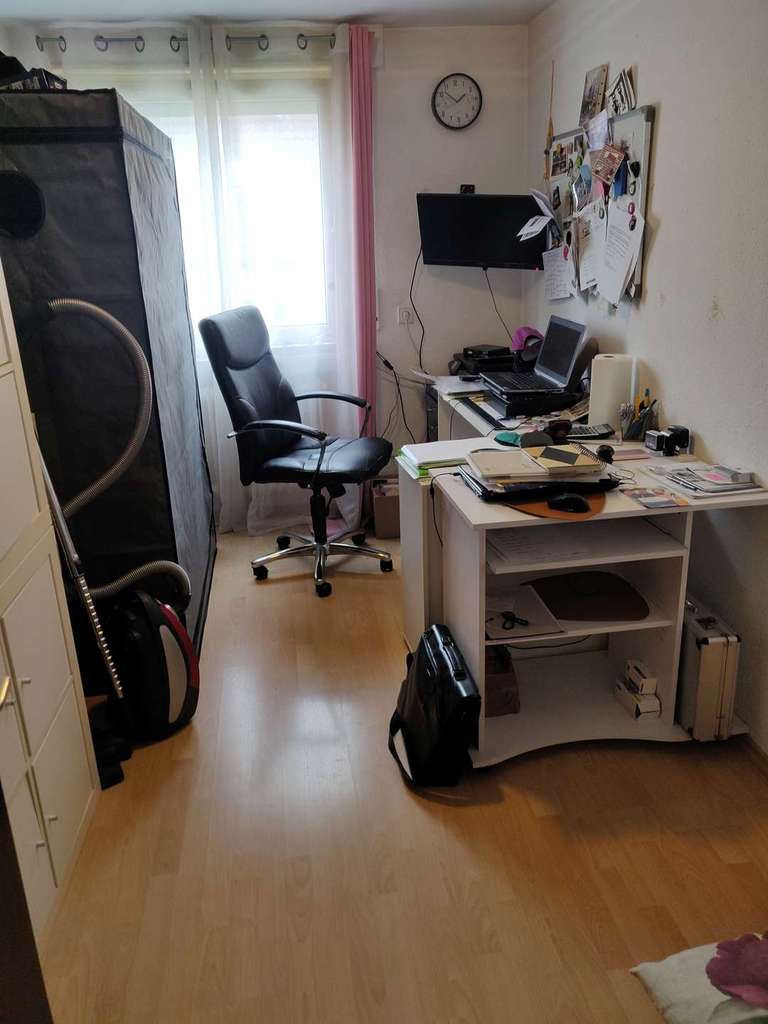 Immobilie in Korntal-Münchingen - Potenzial durch Renovierung – 3-Zimmer-Wohnung mit ca. 7 m² Süd-West-Balkon & Einzelgarage - Bild 2