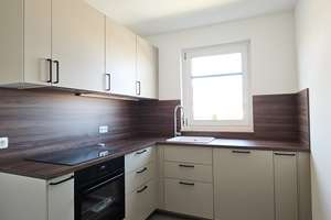 Frisch renovierte 3-Zimmer-Wohnung (79 m²) mit Balkon und Stellplatz – Heinrich-Heine-Straße 59, 38239 Thiede, Salzgitter – Vorschaubild 4