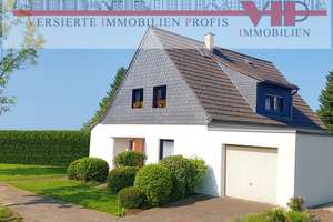 Ihr Traum in Urdenbach 2-Familienhaus in Toplage – Wohnen zwischen Rhein, Natur und Stadtleben – Die vollständige Adresse der Immobilie erhältst du vom Anbieter., 40593 Urdenbach, Düsseldorf – Vorschaubild 1