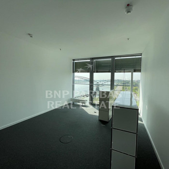 repräsentative Bürofläche direkt am Rheinauhafen!