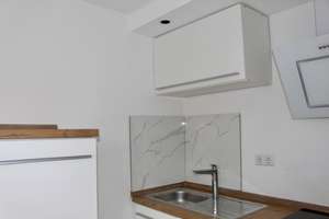 Wohnen mit Charakter: 2-Zimmer-Wohnung in Reutlingen – Eberhardstrasse 15, 72764 Reutlingen-Mitte, Reutlingen – Vorschaubild 2