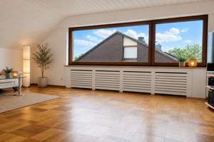 Sonnige 3-Zimmer-Wohnung in Stammheim - frei - 2 Aussichtsbalkone - ruhige Lage – 70439 Stammheim-Süd, Stuttgart – Vorschaubild 10