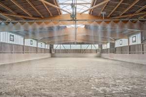 Landleben de luxe: Geschmackvoll saniertes Hofgut mit Reitanlage und Weiden soweit das Auge reicht – Die vollständige Adresse der Immobilie erhältst du vom Anbieter., 61209 Echzell – Vorschaubild 6