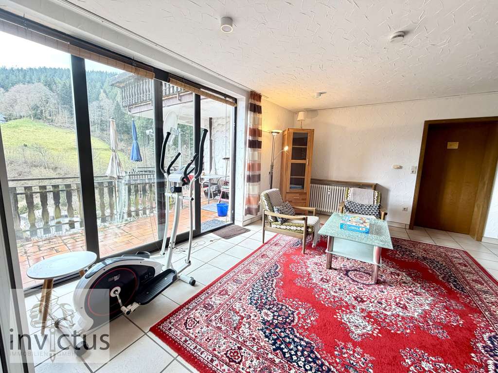 Immobilie in Bad Rippoldsau-Schapbach - 2-Zim-Whg. mit Bergblick in Bad Rippoldsau-Schapbach – hell, ruhig, zum Wohlfühlen und sofort frei - Bild 3