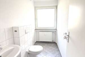 Renovierte, großzügige 3-Zi-Whg. mit EBK & Loggia – Lister Kirchweg 57B, 30163 List, Hannover – Vorschaubild 14