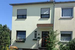 Vielseitiges Reihenendhaus mit Garten in Ludwigshafen-Oggersheim – Die vollständige Adresse der Immobilie erhältst du vom Anbieter., 67071 Oggersheim, Ludwigshafen am Rhein – Vorschaubild 1