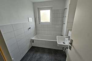 Neue Wohnung, neues Glück! Praktische 3-Zi.-Wohnung mit Balkon sucht Sie! – Den-Haager-Straße 8, 97084 Heuchelhof, Würzburg – Vorschaubild 7
