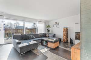 Exklusives und neuwertiges Einfamilienhaus mit Garage in Köngen – Die vollständige Adresse der Immobilie erhältst du vom Anbieter., 73257 Köngen – Vorschaubild 4