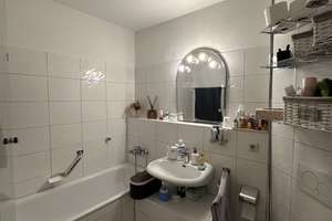 Helle 2-Zimmer-Wohnung mit ca. 72 m², Einbauküche, Wintergarten/Balkon & Garagenstellplatz  – Niehler Straße 328, 50735 Niehl, Köln – Vorschaubild 5