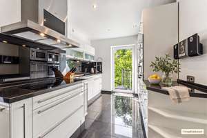 Ein Haus mit Platz und Charakter – 9 Zimmer, Sauna und Weitblick