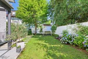LICHTDURCHFLUTET, MODERN, ENTSPANNT - Luxuriöse Doppelhaushälfte - (Energieeffizienz A+) – Heilwigstr. 7, 81825 Waldtrudering, München – Vorschaubild 11