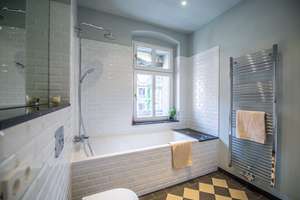 2-Zimmer-Altbau-Klassiker mit Balkon in der Winsstraße – 10405 Prenzlauer Berg, Berlin – Vorschaubild 4