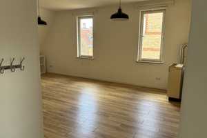 Geschmackvolle, modernisierte 2-Zimmer-DG-Wohnung in Stuttgart – Stuttgart – Vorschaubild 4