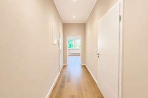 Neubau im Altbau – Kernsanierte 2-Zimmer-Wohnung mit Balkon und offenem Wohnbereich – 40476 Derendorf, Düsseldorf – Vorschaubild 5