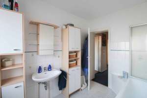 Gepflegtes Reihenmittelhaus mit Garten, Terrasse & Stellplatz – Die vollständige Adresse der Immobilie erhältst du vom Anbieter., 38154 Königslutter am Elm – Vorschaubild 10