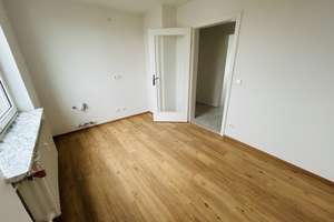 Schöne 3 Zimmerwohnung mit Balkon – Pfitznerstr. 15, 85057 Nordwest, Ingolstadt – Vorschaubild 3