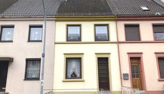 Bild von PURNHAGEN-IMMOBILIEN - Gröpelingen - Reihenmittelhaus mit Nebengebäuden in zentraler Lage