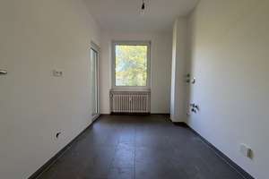 Moderne 6-Zimmer-Maisonette auf 2 Ebenen mit 3 Balkonen & großzügigem Grundriss – 40547 Niederkassel, Düsseldorf – Vorschaubild 16