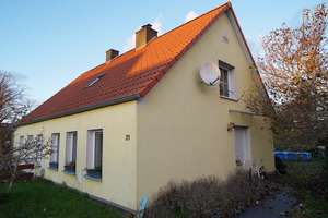 Fiefbergen an der Ostsee: Charmantes Einfamilienhaus mit zwei separaten Wohnungen in ruhiger Lage – Die vollständige Adresse der Immobilie erhältst du vom Anbieter., 24217 Fiefbergen – Vorschaubild 1