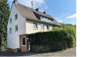 Attraktives 6 Familienhaus in ruhiger Lage – ideal für Kapitalanleger – Die vollständige Adresse der Immobilie erhältst du vom Anbieter., 57072 Siegen, Siegen – Vorschaubild 11