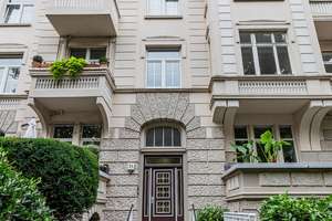 Kernsanierte 3,5-Zimmer Wohnung im begehrten Dichterviertel