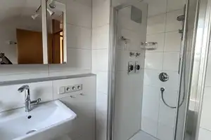 3-Zimmer-Whg mit wundervollem Blick von Betzinger Hang (Hinter Gminder-Dorf, nahe Bosch) – Zaisentalstraße 84, 72760 Reutlingen (Kreis) – Vorschaubild 19