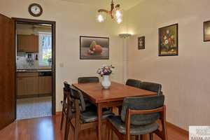 Charmantes Einfamilienreihenhaus mit Garten, Garage und vielen liebevollen Details in Düsseldorf-Ben – Düsseldorf – Vorschaubild 3